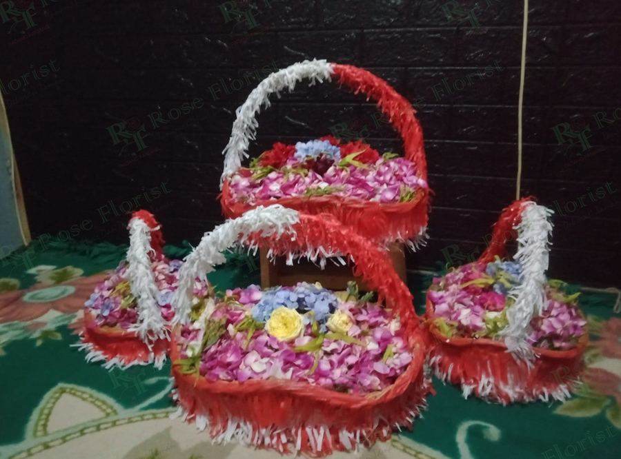Keranjang bunga tabur hias