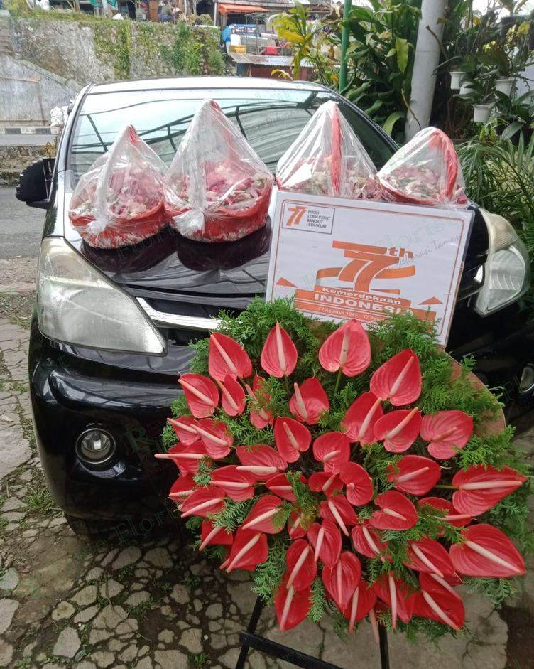 Karangan bunga dan bunga tabur siap antar