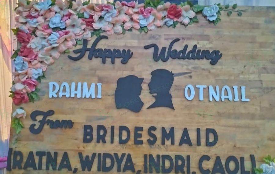 Papan bunga happy wedding