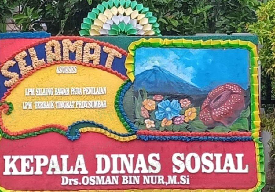 Papan bunga ucapan selamat