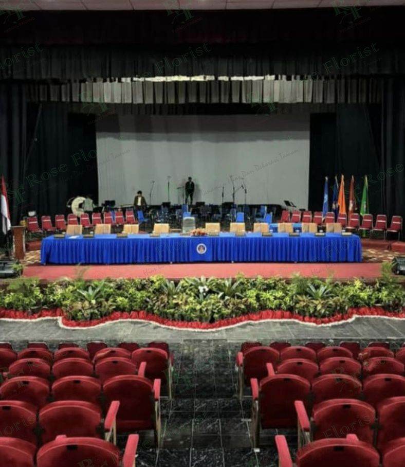 Taman panggung wisuda ISI Padang Panjang