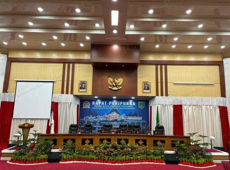 Taman ruang sidang Rapat Paripurna DPRD